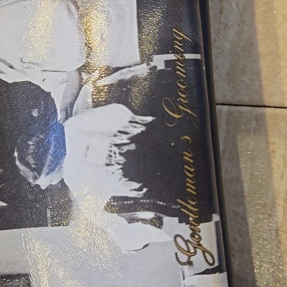 Catseye London Black Barber Shop Gentleman's Grooming Zipper Travel Pouch - Picture 2 of 8